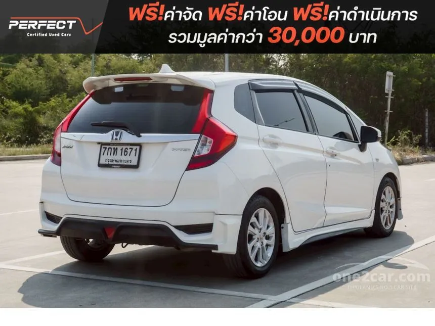 2017 Honda JAZZ V+ Hatchback