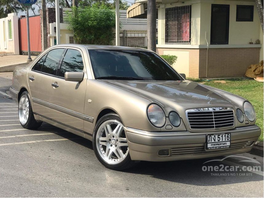 Mercedes-Benz E230 1999 Elegance 2.3 in กรุงเทพและปริมณฑล Automatic ...