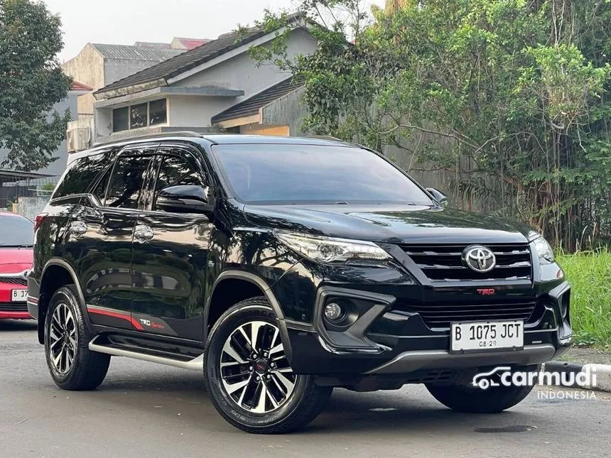2019 Toyota Fortuner SRZ TRD 4X2 SUV