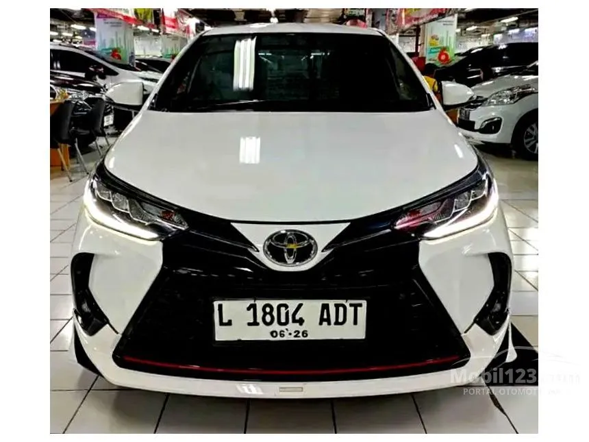 Jual Mobil Toyota Yaris 2021 S GR Sport 1.5 di Jawa Timur Automatic Hatchback Putih Rp 250.000.000