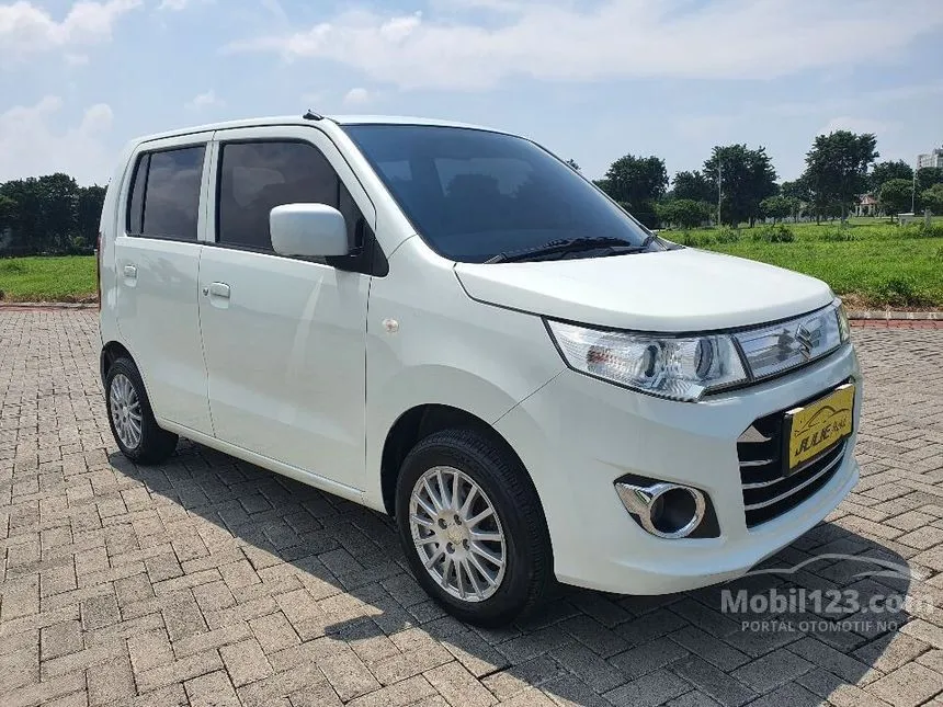 Jual Mobil Suzuki Karimun Wagon R 2019 Wagon R 1.0 di Jawa Timur Manual Hatchback Putih Rp 108.000.000