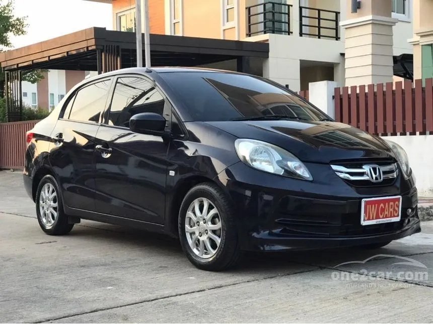 2013 Honda Brio AMAZE V Sedan