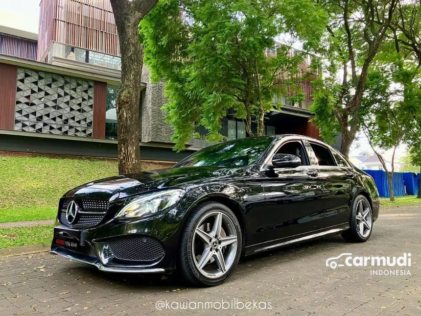 2018 Mercedes-Benz C200 AMG Sedan