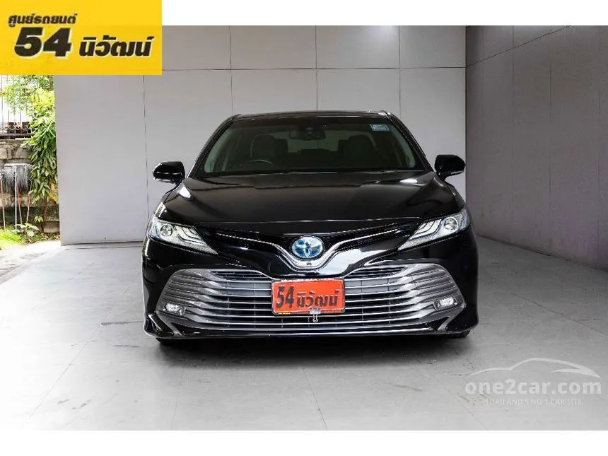 2019 Toyota CAMRY Hybrid Premium Sedan