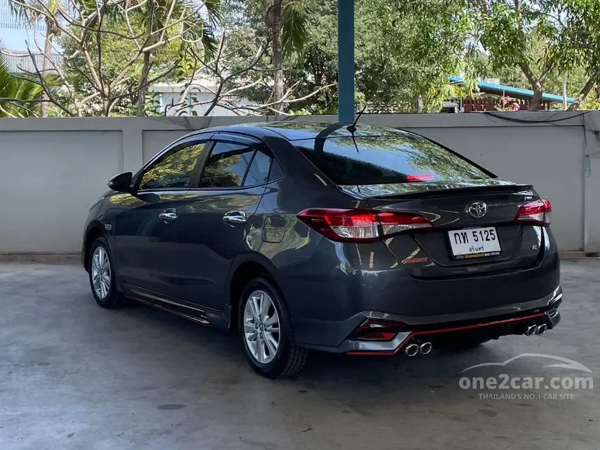 2018 Toyota Yaris Ativ E Sedan