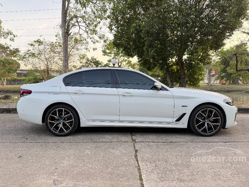 2023 BMW 530e M Sport Sedan