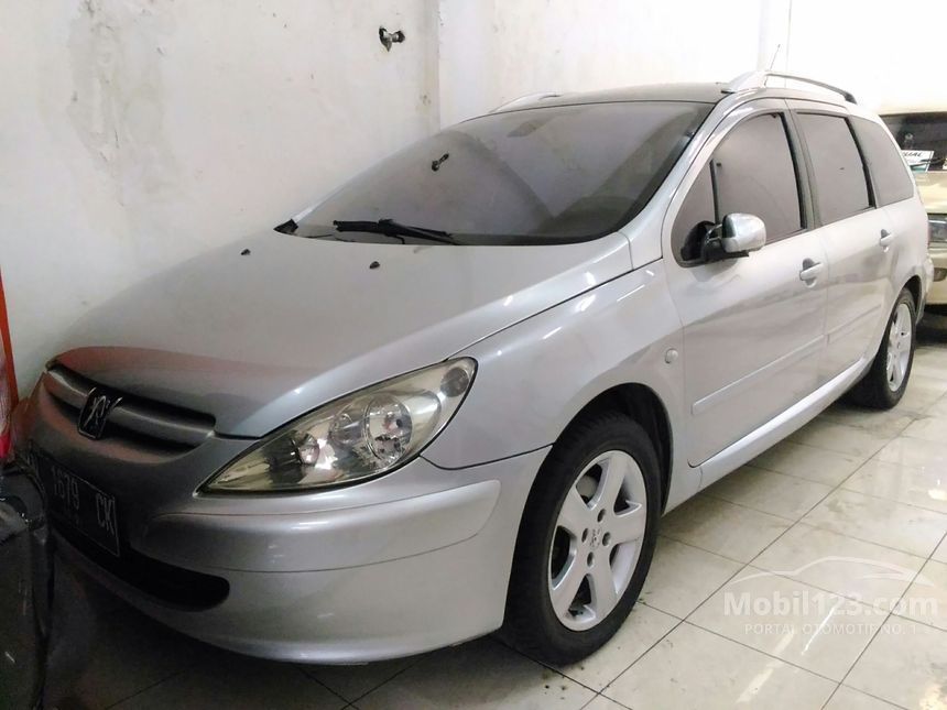 Jual Mobil Peugeot 307 SW 2003 2.0 di Jawa Timur Automatic 