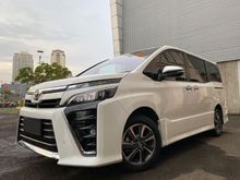 2018 Toyota Voxy 2.0 R80 Wagon White On Black TDP100JT Terima Mulus Like New