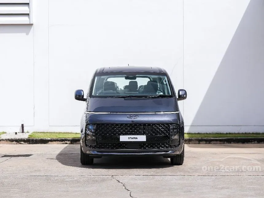 2023 Hyundai Staria Premium Van
