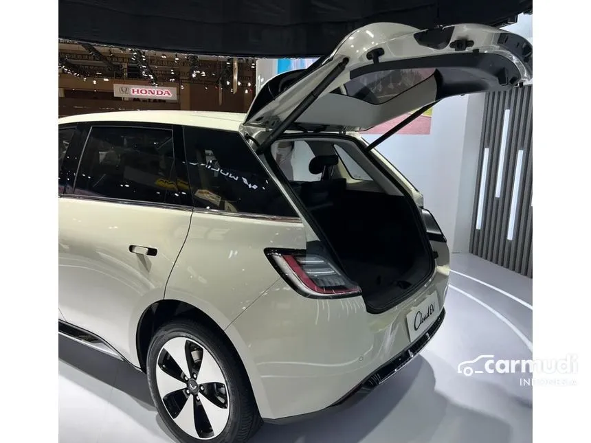 2024 Wuling Cloud EV EV Hatchback