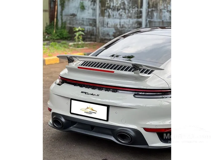 2022 Porsche 911 Turbo S Coupe