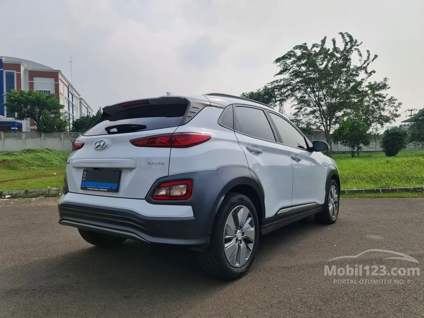 Jual Mobil Hyundai Kona 2020 Signature di Banten Automatic Wagon Putih ...