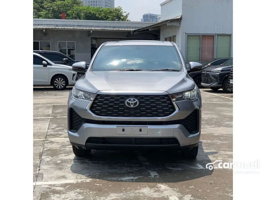 2024 Toyota Kijang Innova Zenix V HV Wagon