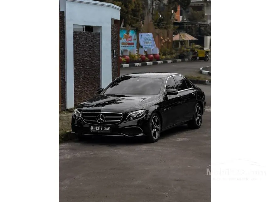 2021 Mercedes-Benz E300 AMG Line Sedan