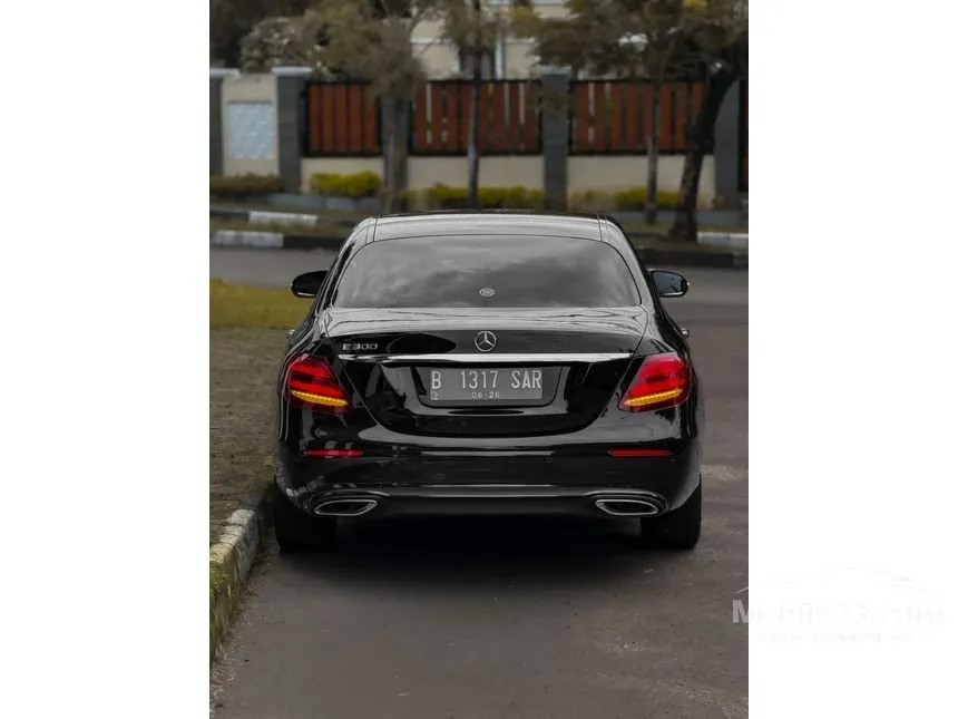 2021 Mercedes-Benz E300 AMG Line Sedan