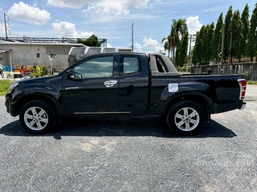 2017 Isuzu D-MAX Vcross Z Space Cab Pickup