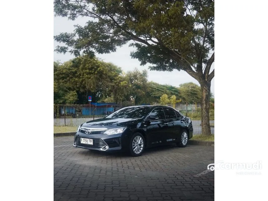 2017 Toyota Camry V Sedan
