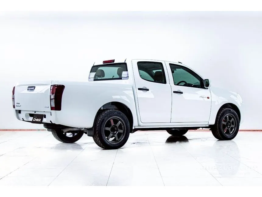 2017 Isuzu D-MAX S Cab-4 Pickup