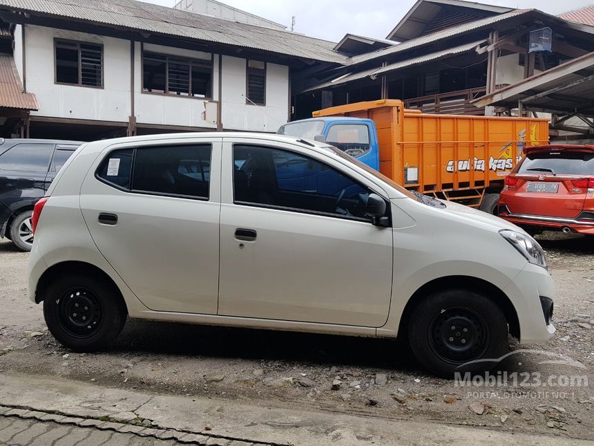 Jual Mobil  Daihatsu Ayla  2021 D 1 0 di Jawa  Timur  Manual 