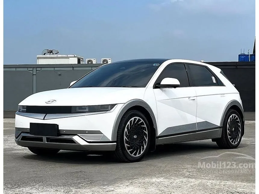 2024 Hyundai IONIQ 5 Signature Long Range SUV
