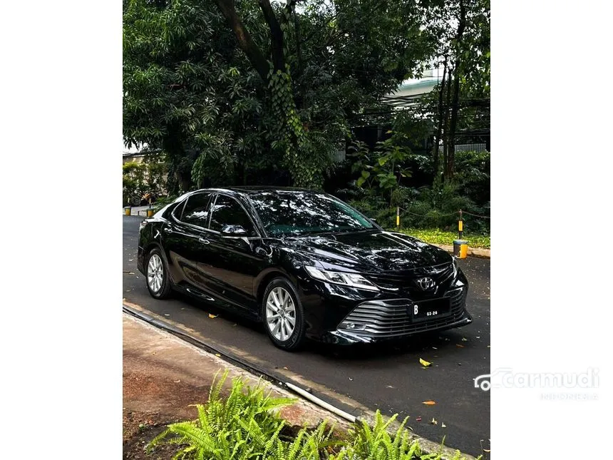 2020 Toyota Camry V Sedan