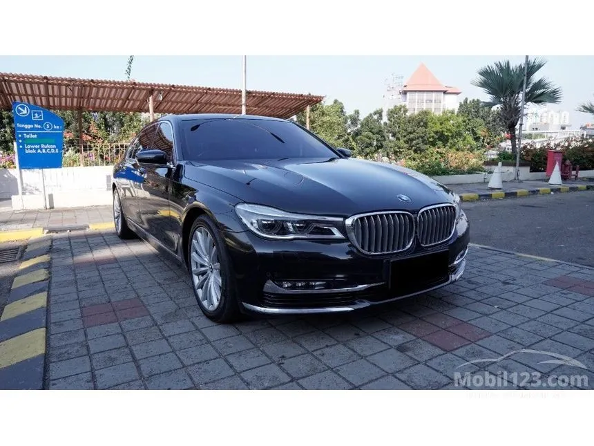 Jual Mobil BMW 740Li 2018 3.0 di DKI Jakarta Automatic Sedan Hitam Rp 815.000.000