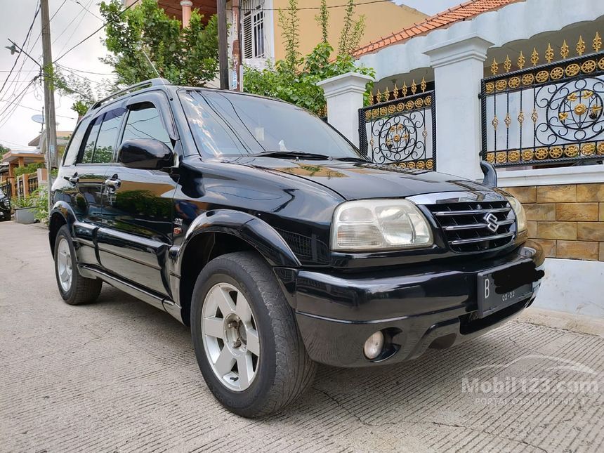 Jual Mobil  Suzuki  Escudo  2002 SQ 2 0 di Jawa Barat 