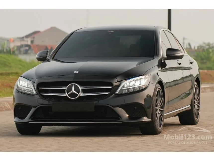 2019 Mercedes-Benz C200 EQ Boost Avantgarde Line Sedan