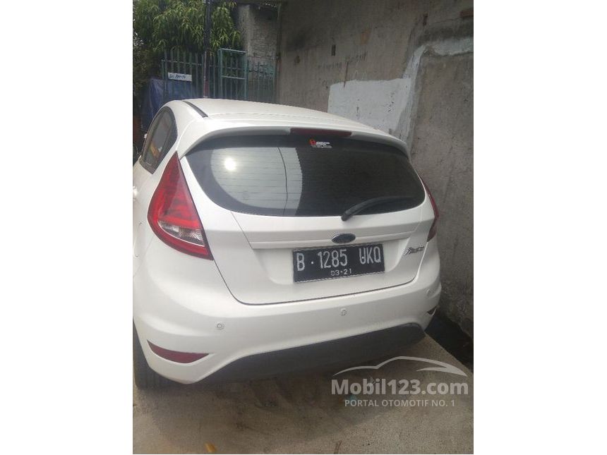 Jual Mobil Ford Fiesta 2011 Trend 1.4 di DKI Jakarta 