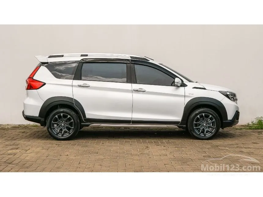 2024 Suzuki XL7 Beta Hybrid SUV