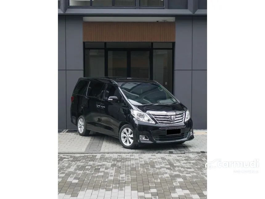 2013 Toyota Alphard G MPV