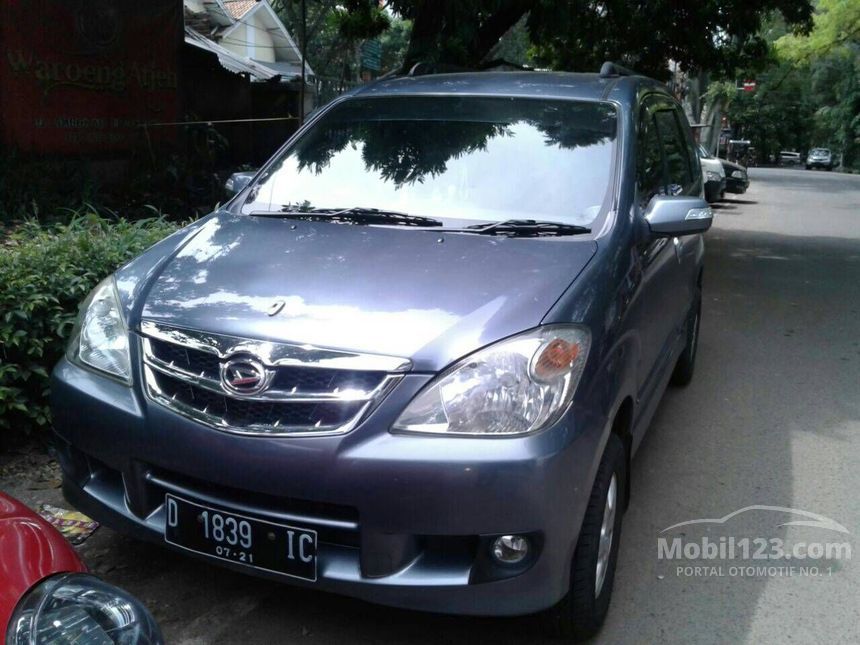 Jual Mobil Daihatsu Xenia 2009 Li FAMILY 1.0 di Jawa Barat 