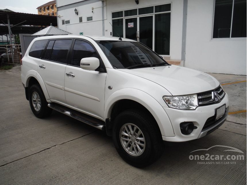 Mitsubishi pajero sport 2014