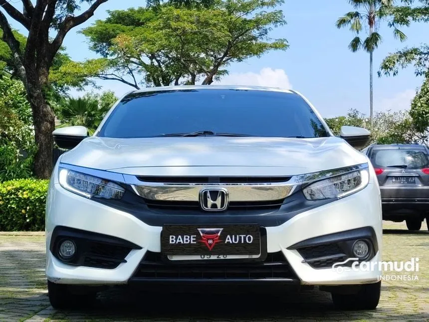 2018 Honda Civic ES Sedan