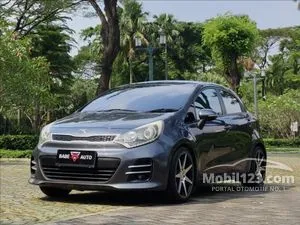 2015 KIA Rio 1.4 Platinum Hatchback