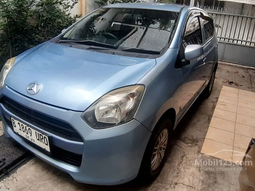 Jual Mobil Daihatsu Ayla 2014 M 1.0 di DKI Jakarta Manual Hatchback Biru Rp 73.000.000