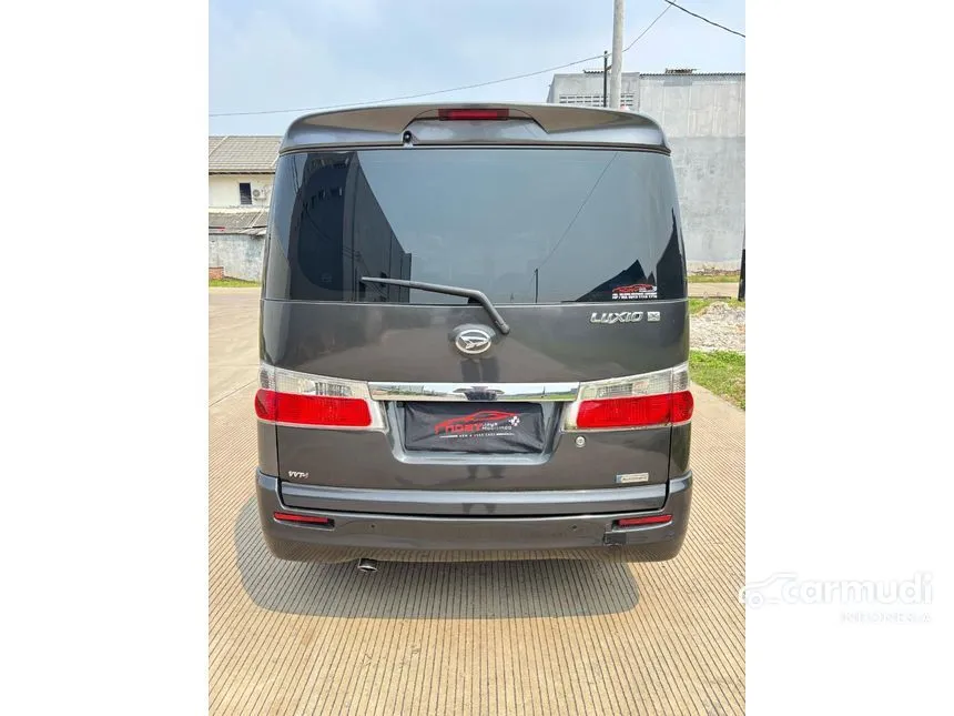 2019 Daihatsu Luxio X Van