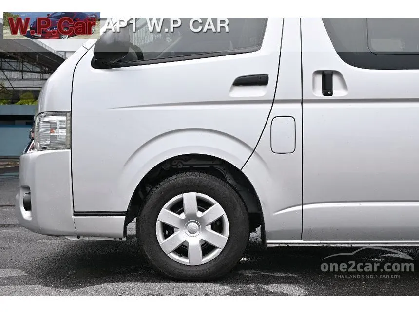 2019 Toyota HIACE D4D Van