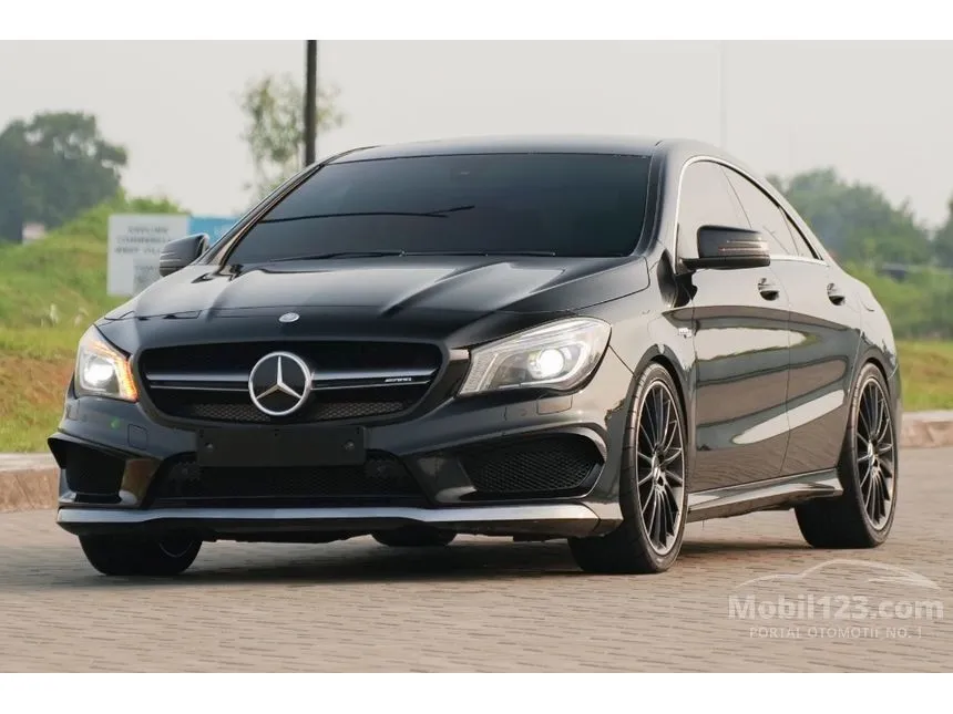 2015 Mercedes-Benz AMG CLA45 Coupe