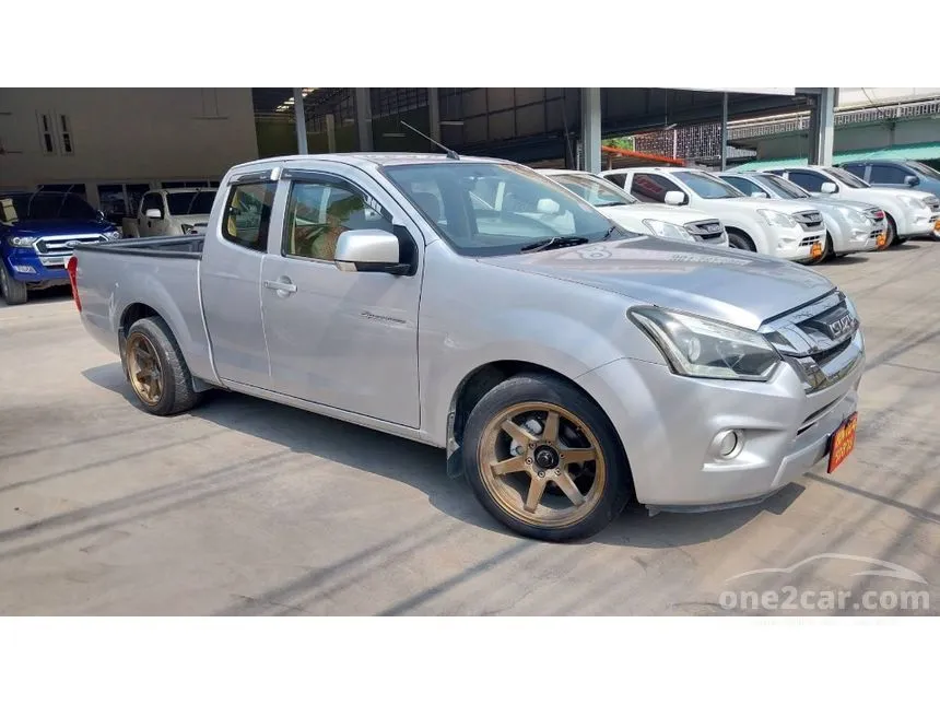 2016 Isuzu D-MAX L Space Cab Pickup
