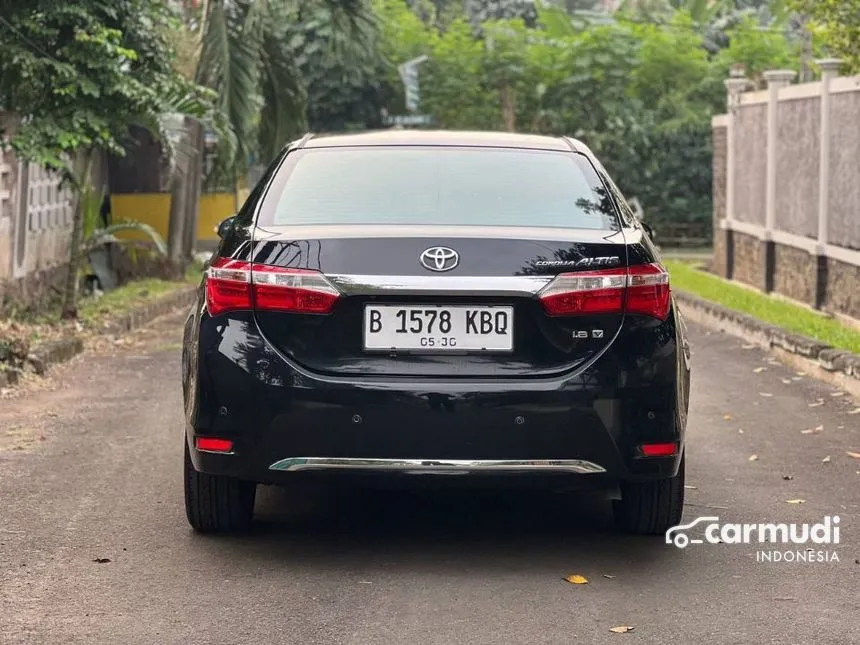 2016 Toyota Corolla Altis V Sedan