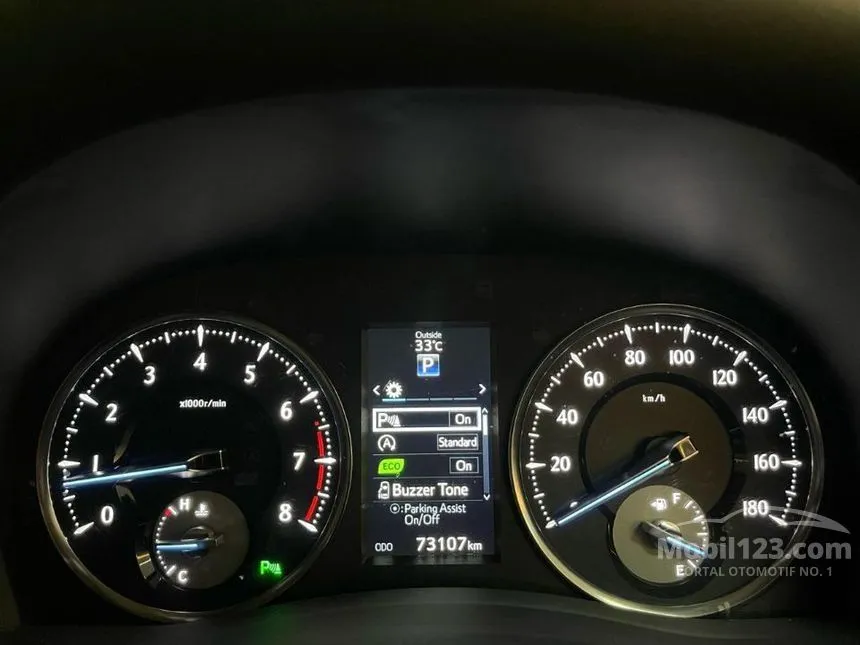 2014 Toyota Alphard X MPV