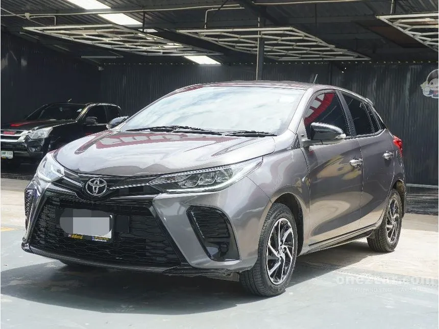 2022 Toyota YARIS Sport Hatchback