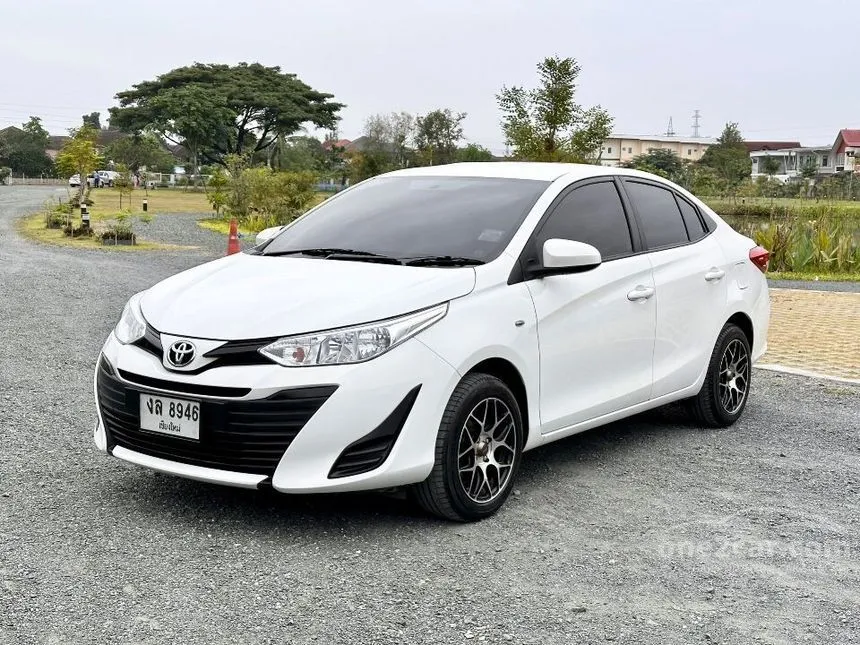 2017 Toyota Yaris Ativ J Sedan
