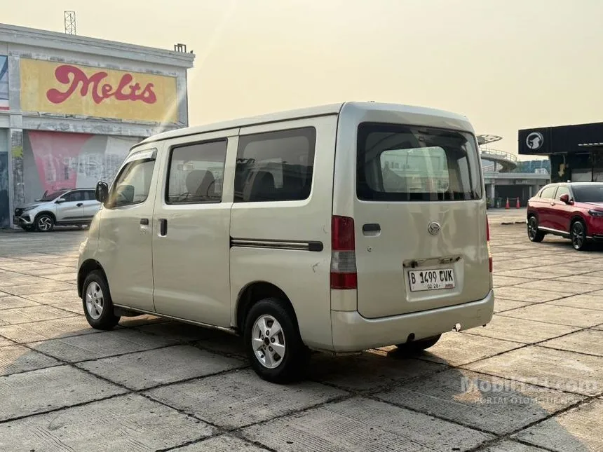 2008 Daihatsu Gran Max Mini Bus D Van
