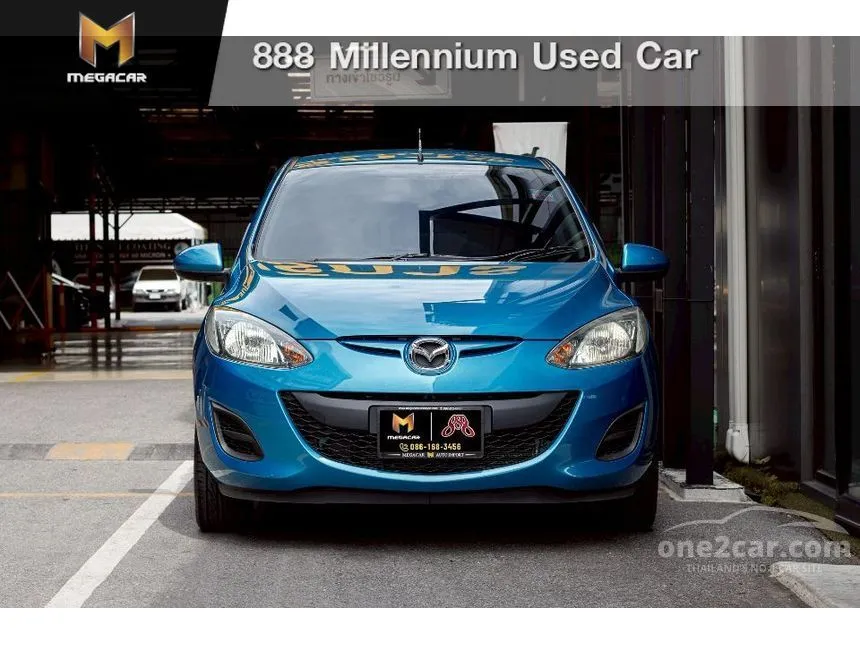2014 Mazda 2 Elegance Groove Sedan