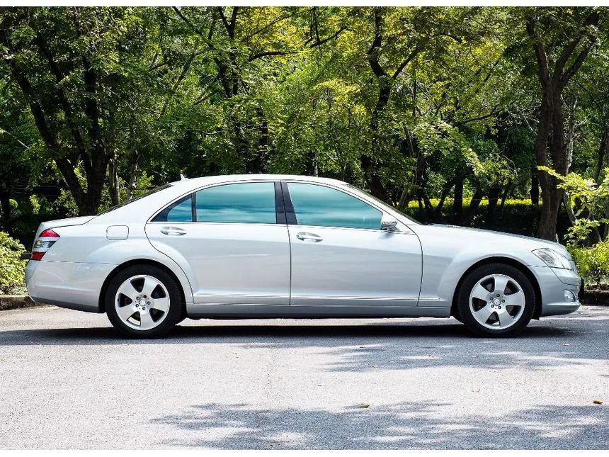 2010 Mercedes-Benz S300 Sedan