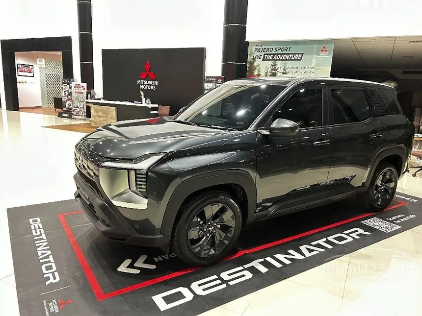 2025 Mitsubishi Destinator GLS SUV