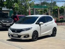 2018 Honda JAZZ 1.5 (ปี 14-22) V+ Hatchback