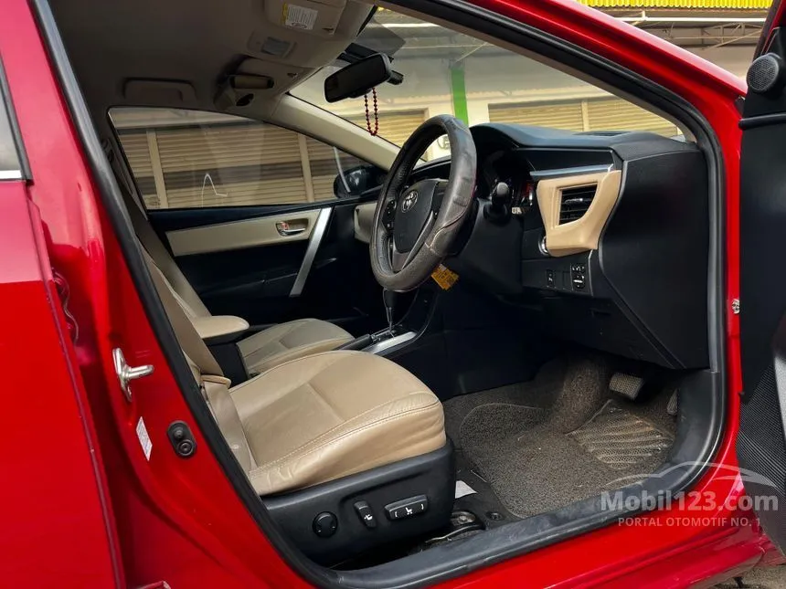 2015 Toyota Corolla Altis V Sedan